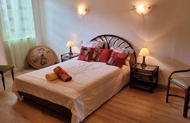 Spacious Townhouse in the Heart of Charming L’Isle-en-Dodon! 🏡✨