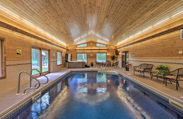 Spacious Verndale Home w/Backyard Fire Pit!