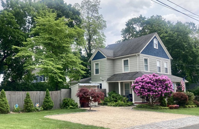 Spacious Village Gem, Family friendly