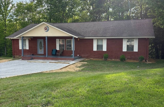 Spacious w/hot tub/grill/firepit 4 BR Red River Gorge - nSUMMER AVAILABILITY!