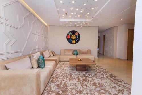 Spacious Waterfront 3BR Flat in Marina Sale