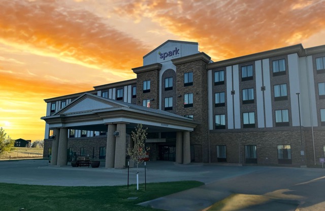 Spark by Hilton Glendive