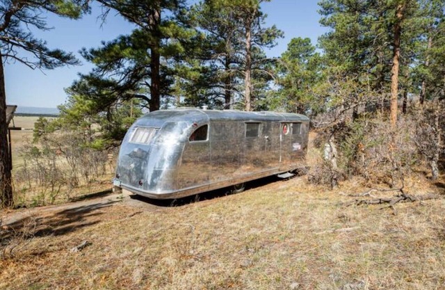 Spartan Manor 1947 Off Grid and under the stars