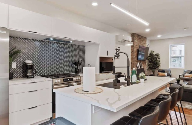 Special 2 Homes – 6BR Duplex | Perfect for Groups!