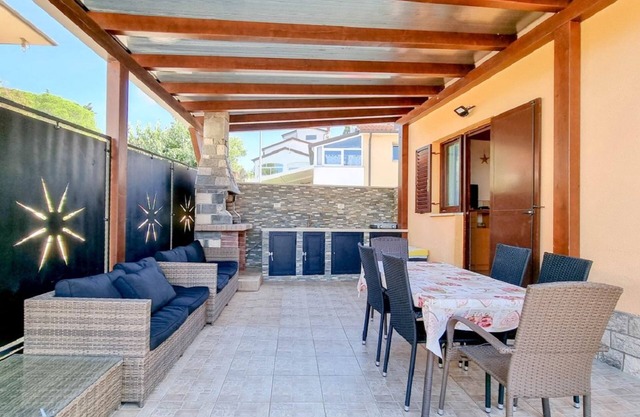 Special holiday home only 50 metres to the beach with BBQ, sea view, parking space