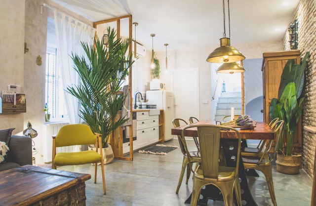 SPECTACULAR 3 BEDROOMS HOUSE, 2 PRIVATE TERRACES.