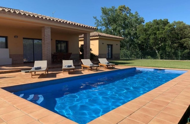 Spectacular House with Pool in Golf Peralada