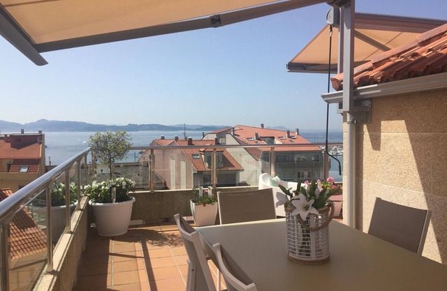 Spectacular penthouse with terrace and views of the Port(Wifi and Garage)