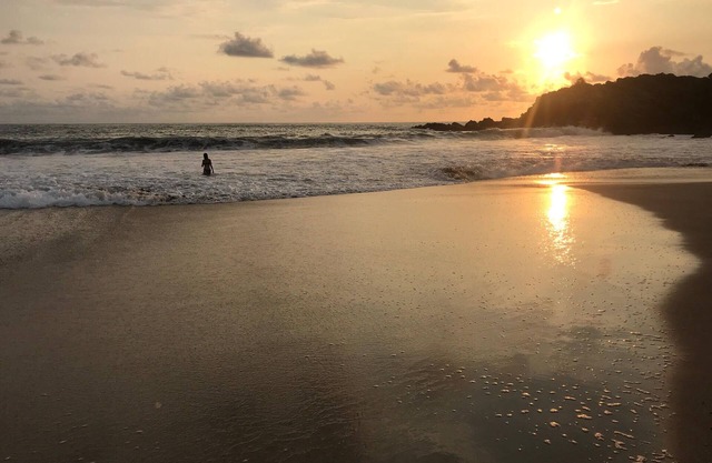 Spectacular Refurbished Beachfront Condo in Ixtapa/Zihuatanejo