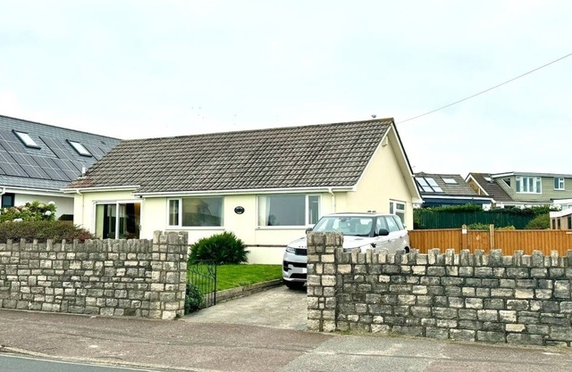 Spectacular Seaview - Beach House - 2br - Sleeps 6