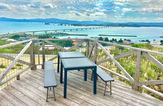 Spectacular views from the wooden deck A private inn with a panoramic view of the beautiful sea of /Kunigami-gun Okinawa