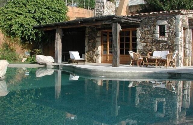 Spectacular villa on Barcelona coast - Lagoon-style jacuzzi. wifi, a/c