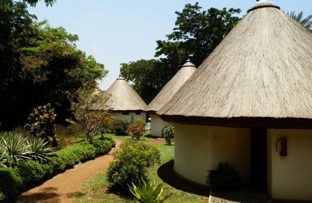 Speke Bay Lodge