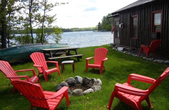 Spend your Vacation Sleeping right on the shore of Beautiful Star Lake!