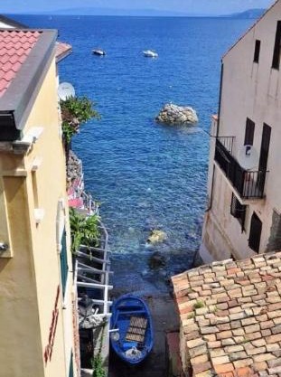 Spendido appartamento - Chianalea di Scilla bagnato dal mare