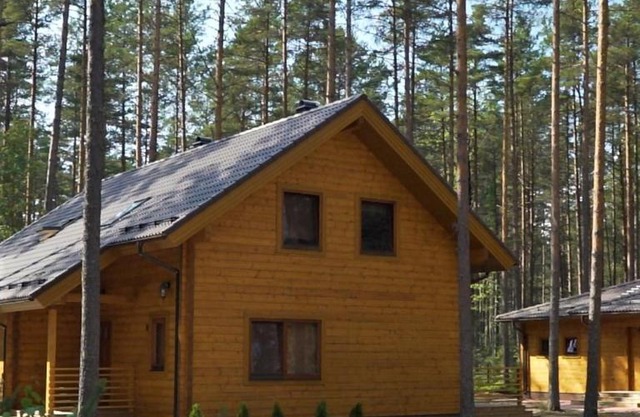 Splife semi-detached cottage