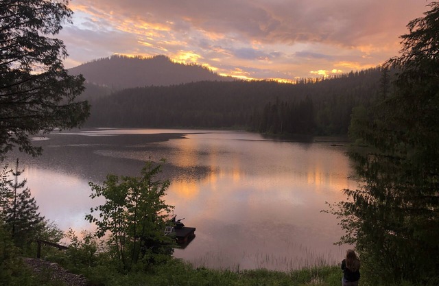 Spoon Lake Front Unit Just Outside Glacier National Park
