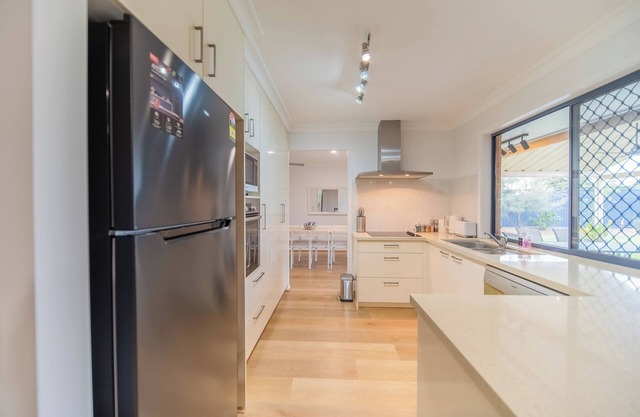 Springfield Breeze - Tranquil Family Home with Beautiful Back Garden & BBQ
