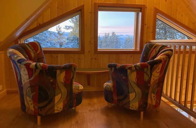 Springhills Chalet @ Hot Springs