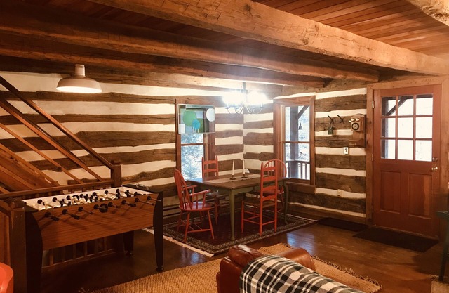 Spruce Run Cabin, a wooded retreat on the mountain
