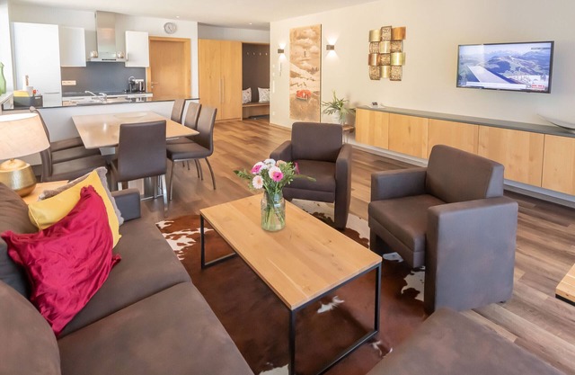 SR, Top 8 - Ap. 100m² mit 3 SZ, Terrasse 11 m²
