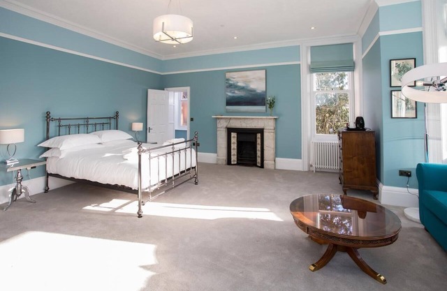 St. Michael's (Premium King Room with En-suite)