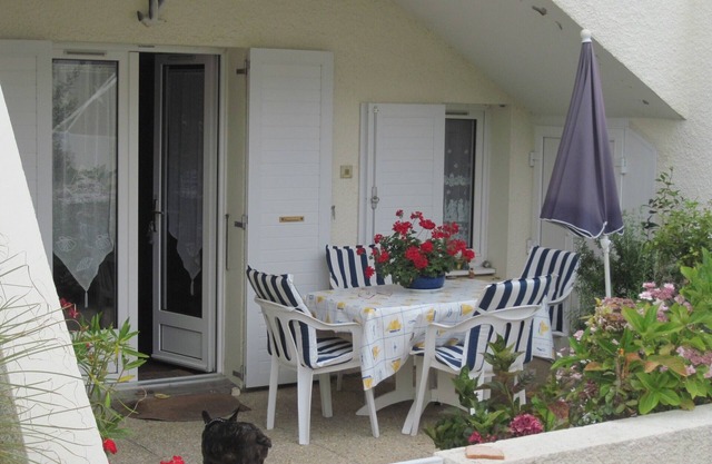 ST NIC (DOUARNENEZ BAY) 100M FROM THE BEACH SUPER NICE 2 PCES IN DRC