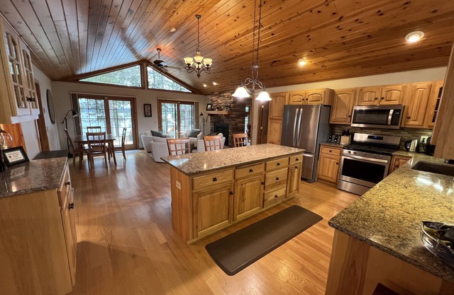 St Somewhere, A Pleasant Lake Paradise