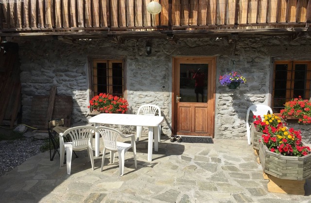 ST2 Magnificent 2-room apartment in the heart of the Queyras