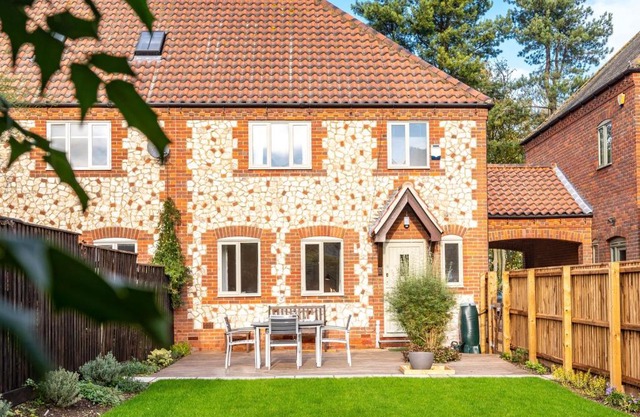 Staithe View by Big Skies Cottages