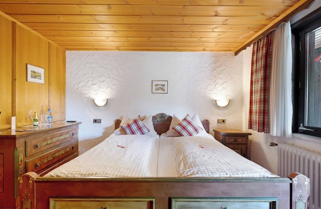 Standard 'Double Room 1' with Shared Garden, Balcony and Wi-Fi