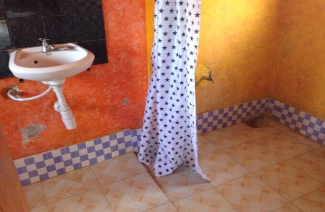 Standard Single Room with Shower
