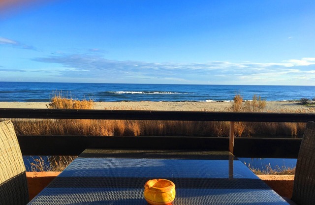 Standing Apartment, Facing the Sea!