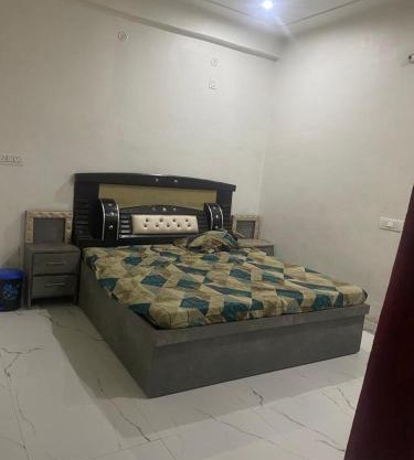 STAR HOTEL