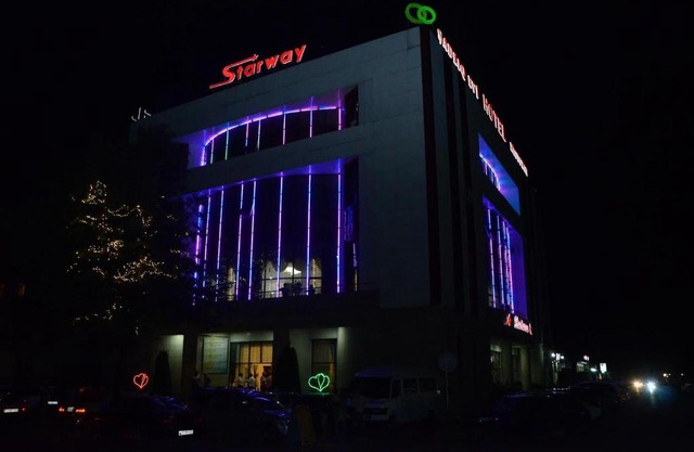 Starway Hotel