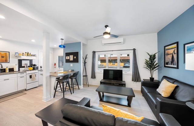 Stay in the heart of Greenwood Lake minutes away from the lake