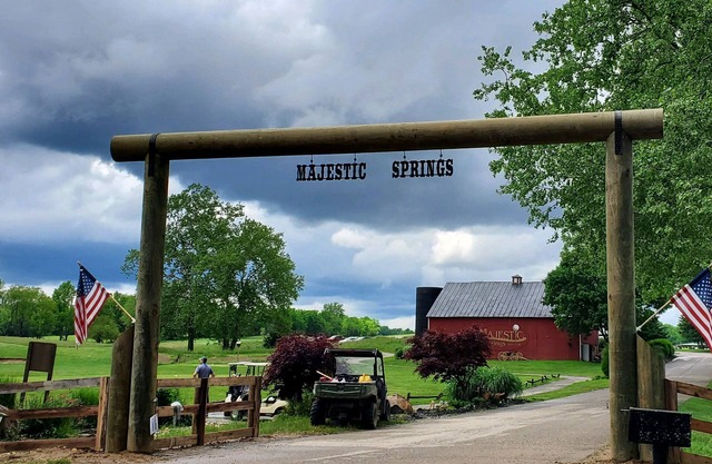 Stay & Play at a Top 10 Ohio Golf Course - private house right on the course!