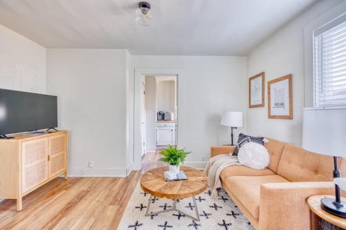 Stay Portland - La Casa Burnside - Local Eateries - Shops - Bars