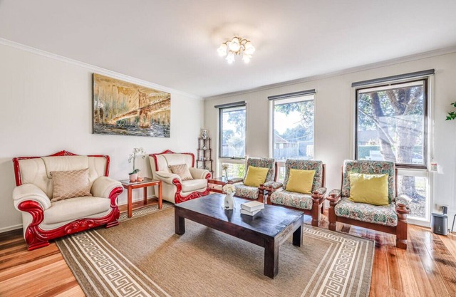 StayAU Newly Comforts 3BRM Pet Friendly Cranbourne