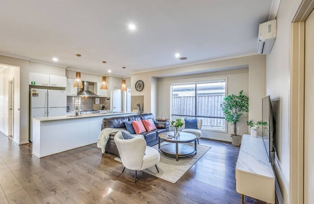 StayAU Pakenham 5 BRM Hidden Oasis Pet-friendly
