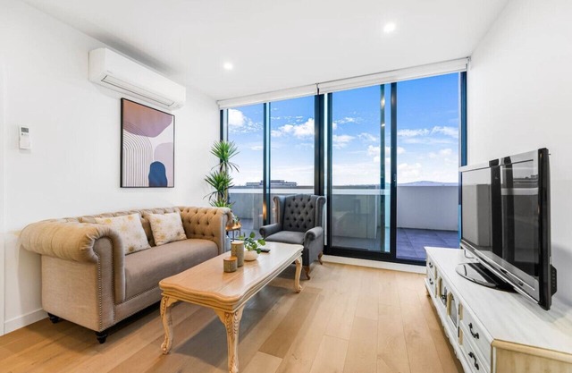 StayAU Spacious 2BR Stunning Sunset Views