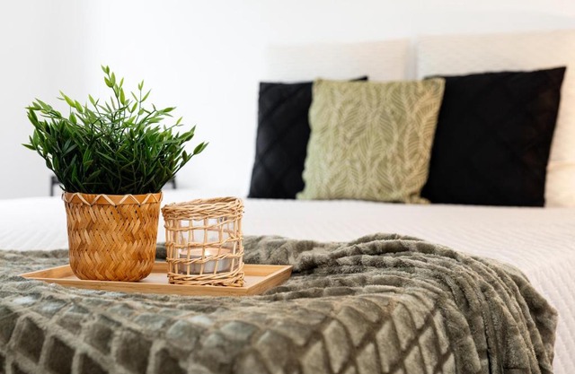 StayRoom Apartments I "Woody2" neben Donaulände