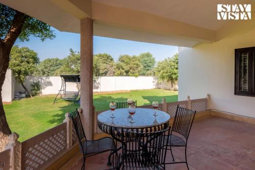 StayVista's The Cosy Countryside - Villa with Lawn & Indoor-Outdoor Games in Jaipur