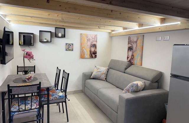 Stazzone's House, Smart house located in the heart of the city of Catania