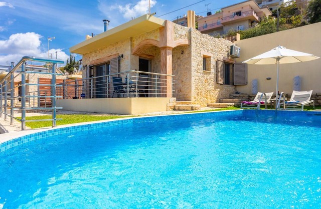 Stefania Villa Dio - One Bedroom Villa, Sleeps 4