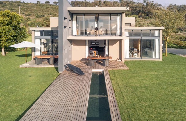 Stellar Guest Villa on Stunning Wine Farm
