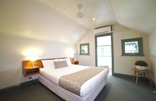 Step into a cozy and practical 2 bedroom apartment, thoughtfully designed for a comfortable stay.