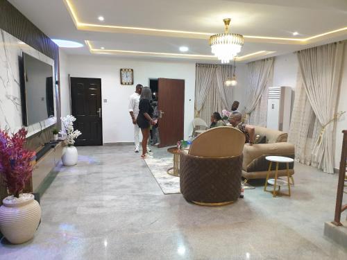 STEPH Apartment