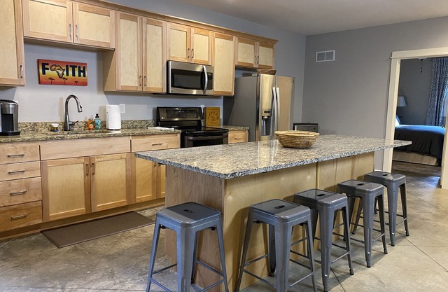 Steps from KU, Private Guest Suite & Game Room