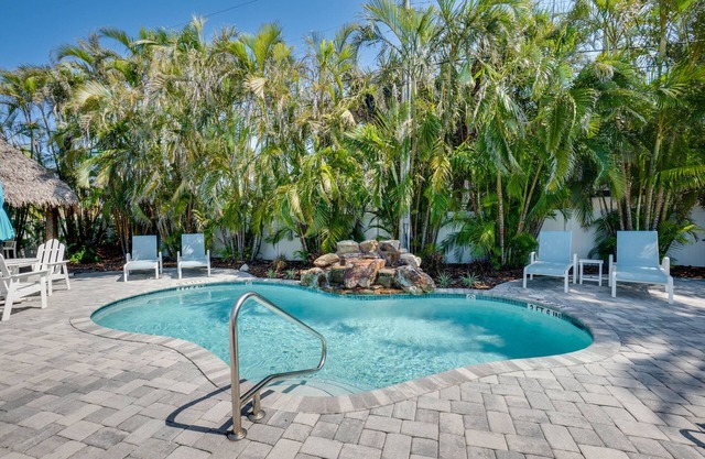 Steps to Beach - SunSet Azul by SeaBreeze Vacation